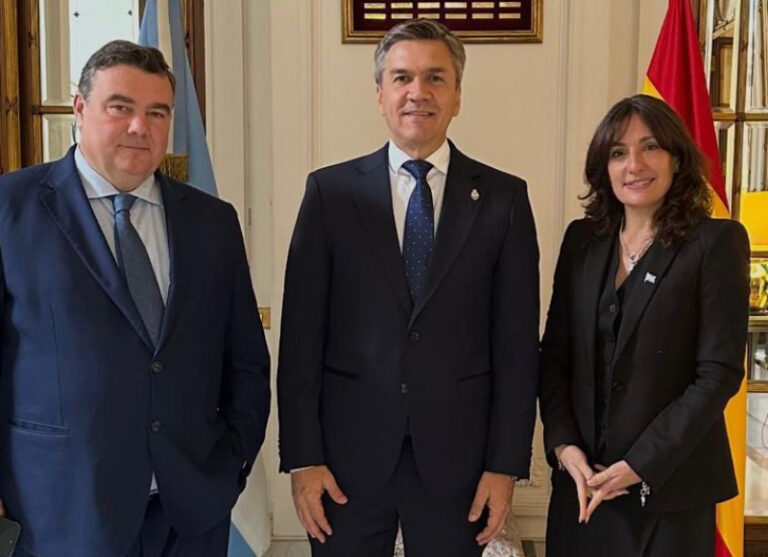 Zdero se reunió con autoridades del BBVA y avanzó en gestiones para atraer inversiones a Chaco