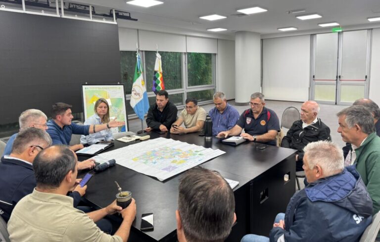 Reunión del gabinete de Zdero ante las intensas lluvias registradas en la provincia