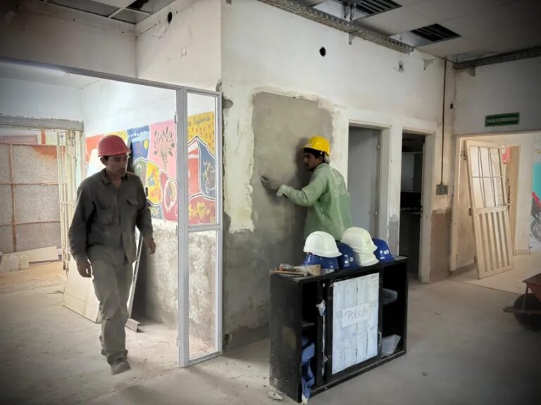 Supervisaron la obra de refacción en el Centro de Salud de Villa Río Negro