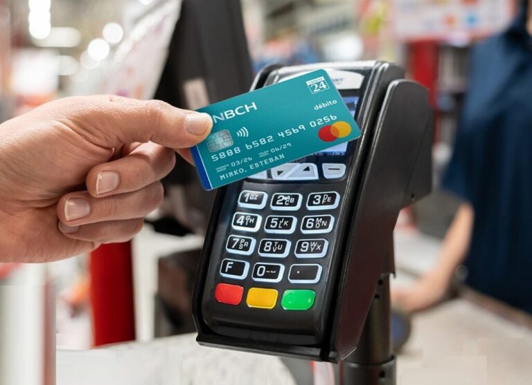 Vacaciones: cómo aprovechar la tarjeta de débito NBCH en el exterior y obtener una cotización más conveniente