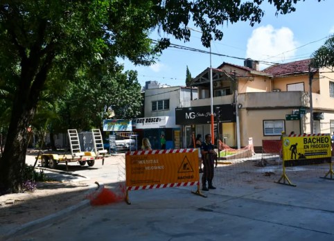 Reparan la calle Don Bosco, del 600 al 700, que fue socavada por las lluvias