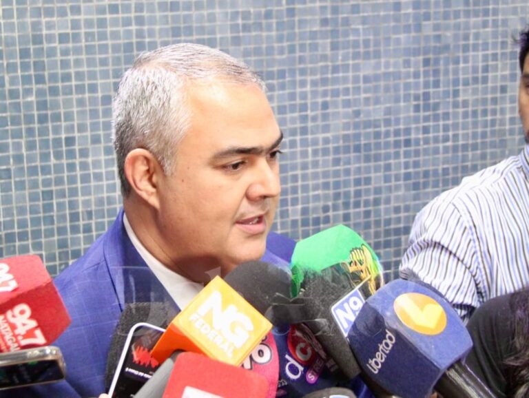 Más de 230 mil alumnos recibirán la entrega de leche en las escuelas