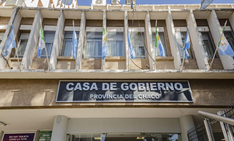 Aumento salarial a empleados públicos: así quedarán los sueldos según cada categoría