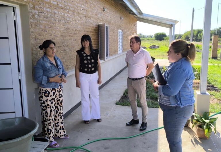 El Ipduv y el programa Ñachec realizaron relevamiento a familias adjudicatarias de viviendas