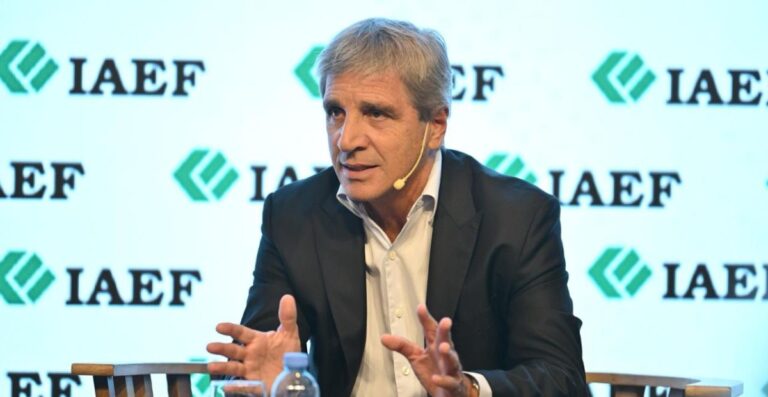 Daño psicológico. La excusa de Caputo por la inflación
