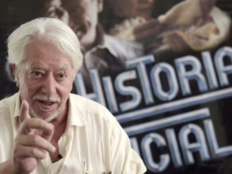 Retrato del director de cine argentino Luis Puenzo.