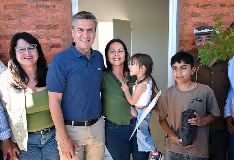 Gobernador Leandro Zdero enviando mensaje de Pascua a los chaqueños.