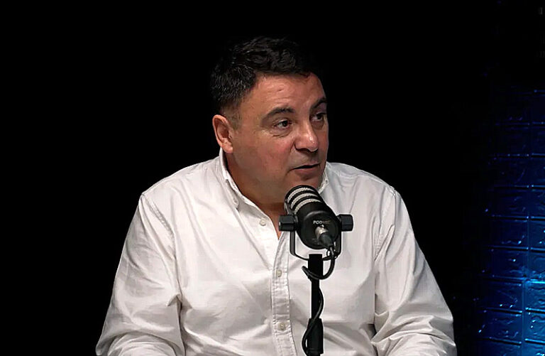 Gustavo Córdoba en entrevista analizando el escenario político argentino