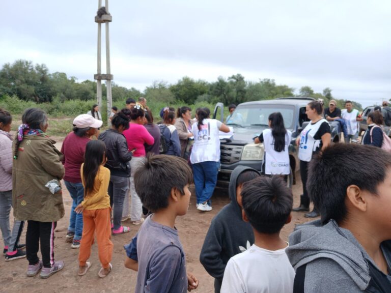 Familias damnificadas en Miraflores reciben asistencia del Gobierno provincial