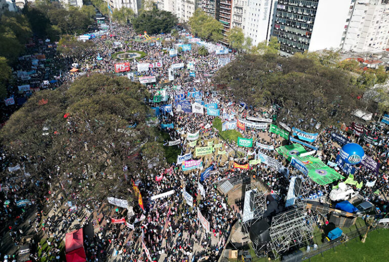 Concentración de manifestantes durante una marcha universitaria anterior.