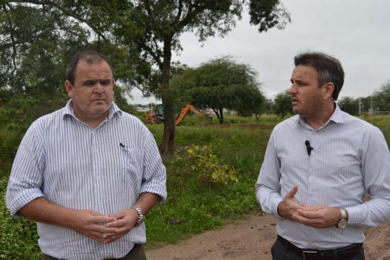 Obra de ampliación de red de agua potable de SAMEEP en Fontana, Chaco