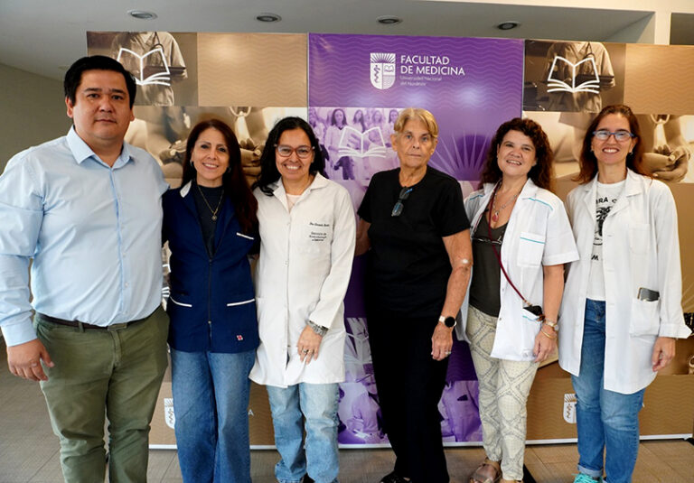 Equipo médico de la UNNE y hospitales de Corrientes analizando un proyecto de investigación sobre Diabetes Tipo 1.