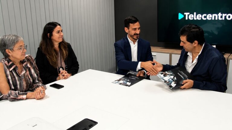 Firma de acuerdo entre ECOM Chaco y Telecentro