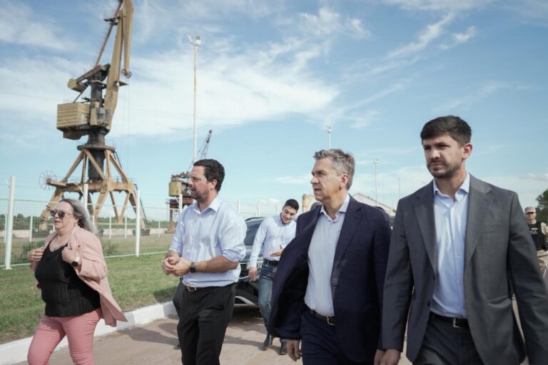 Vista del Puerto de Barranqueras con su nuevo Depósito Fiscal